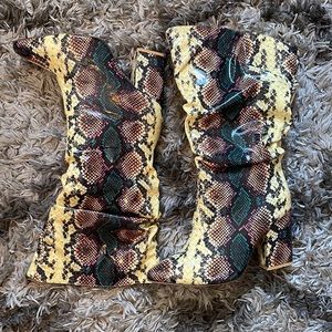 Multi colored, knee length, snake print 🐍 boots size 10W